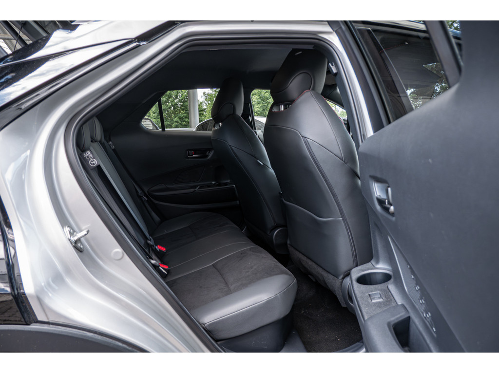 Fahrzeugansicht TOYOTA C-HR 2.0 Hybrid AWD GR Sport Premiere - Bild 3