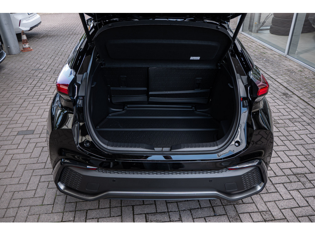 Fahrzeugansicht TOYOTA C-HR 2.0 Hybrid AWD GR Sport Premiere - Bild 8