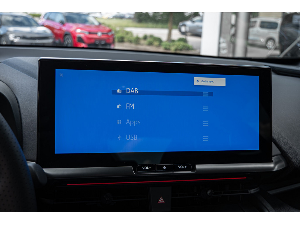 Fahrzeugansicht TOYOTA C-HR 2.0 Hybrid AWD GR Sport Premiere - Bild 11