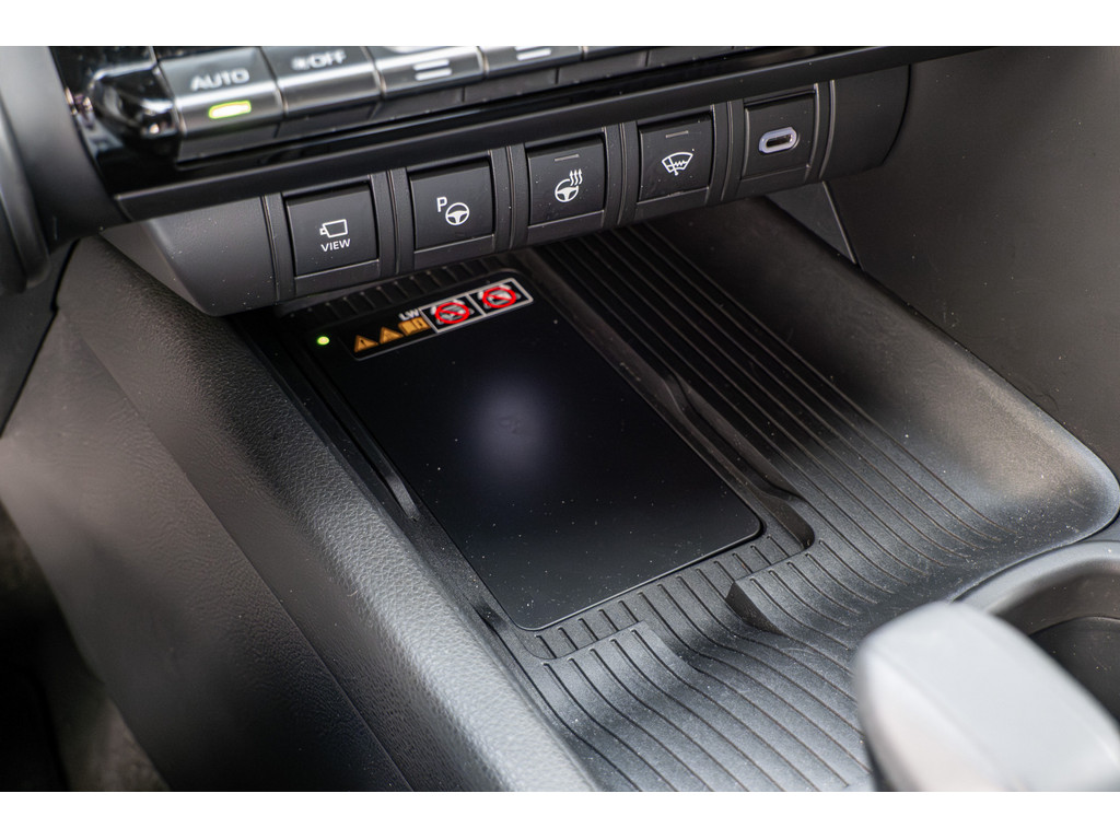 Fahrzeugansicht TOYOTA C-HR 2.0 Hybrid AWD GR Sport Premiere - Bild 18