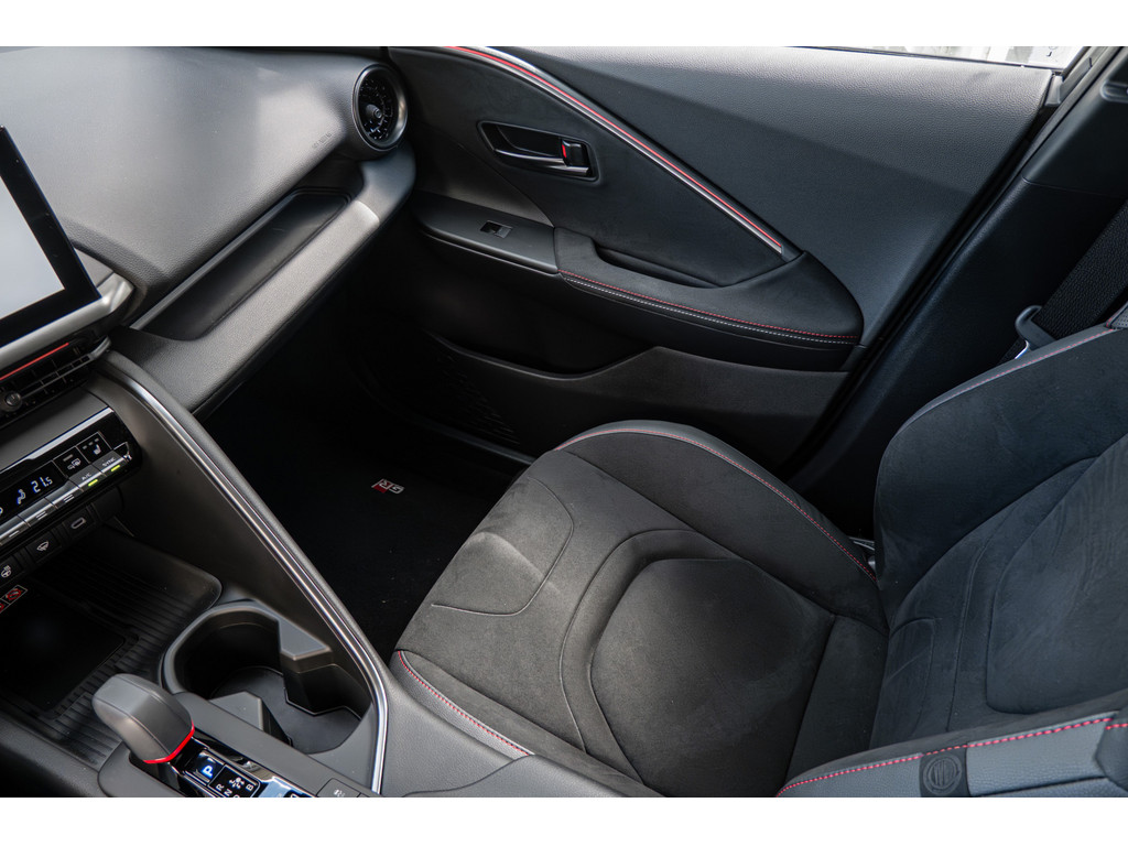 Fahrzeugansicht TOYOTA C-HR 2.0 Hybrid AWD GR Sport Premiere - Bild 21