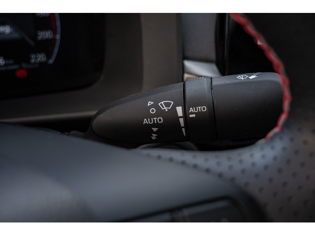 Fahrzeugansicht TOYOTA C-HR 2.0 Hybrid AWD GR Sport Premiere - Bild 26