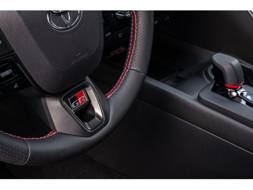 Fahrzeugansicht TOYOTA C-HR 2.0 Hybrid AWD GR Sport Premiere - Bild 33