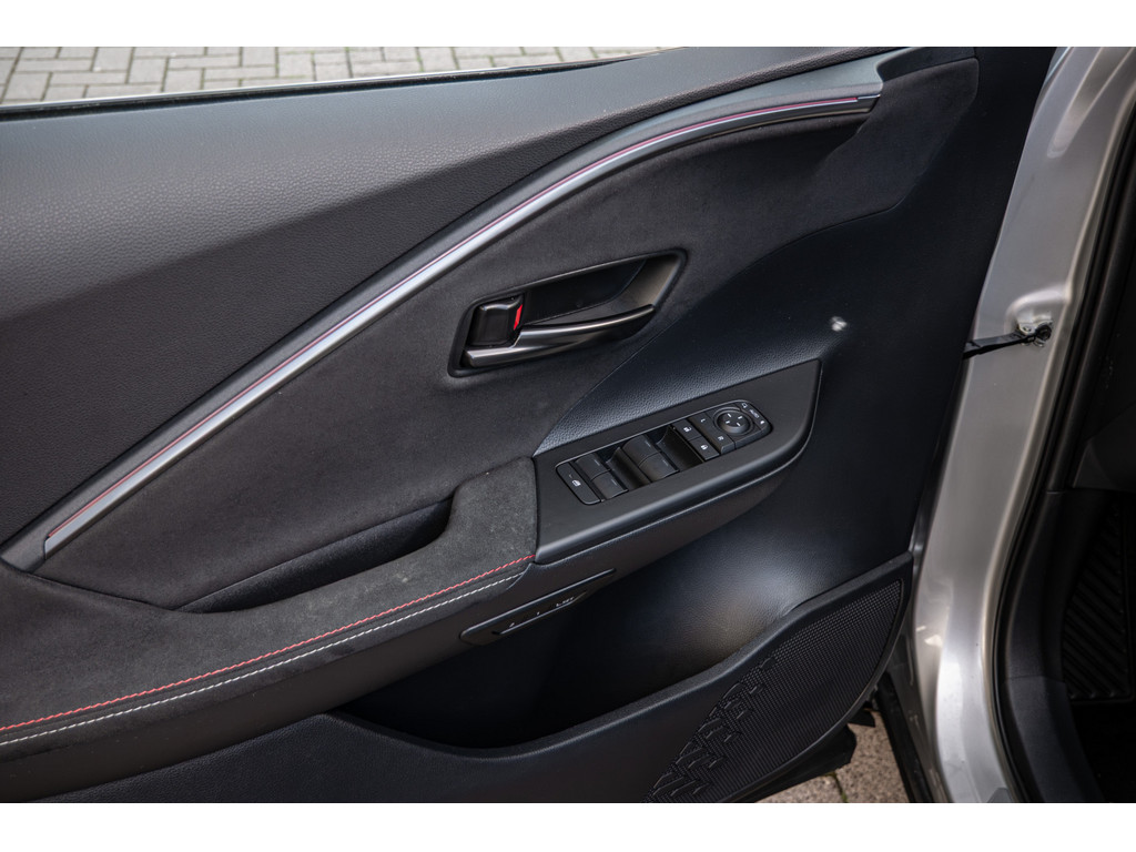 Fahrzeugansicht TOYOTA C-HR 2.0 Hybrid AWD GR Sport Premiere - Bild 37