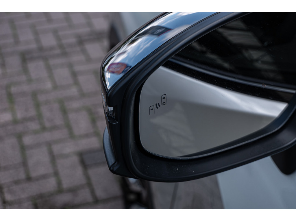 Fahrzeugansicht TOYOTA C-HR 2.0 Hybrid AWD GR Sport Premiere - Bild 42