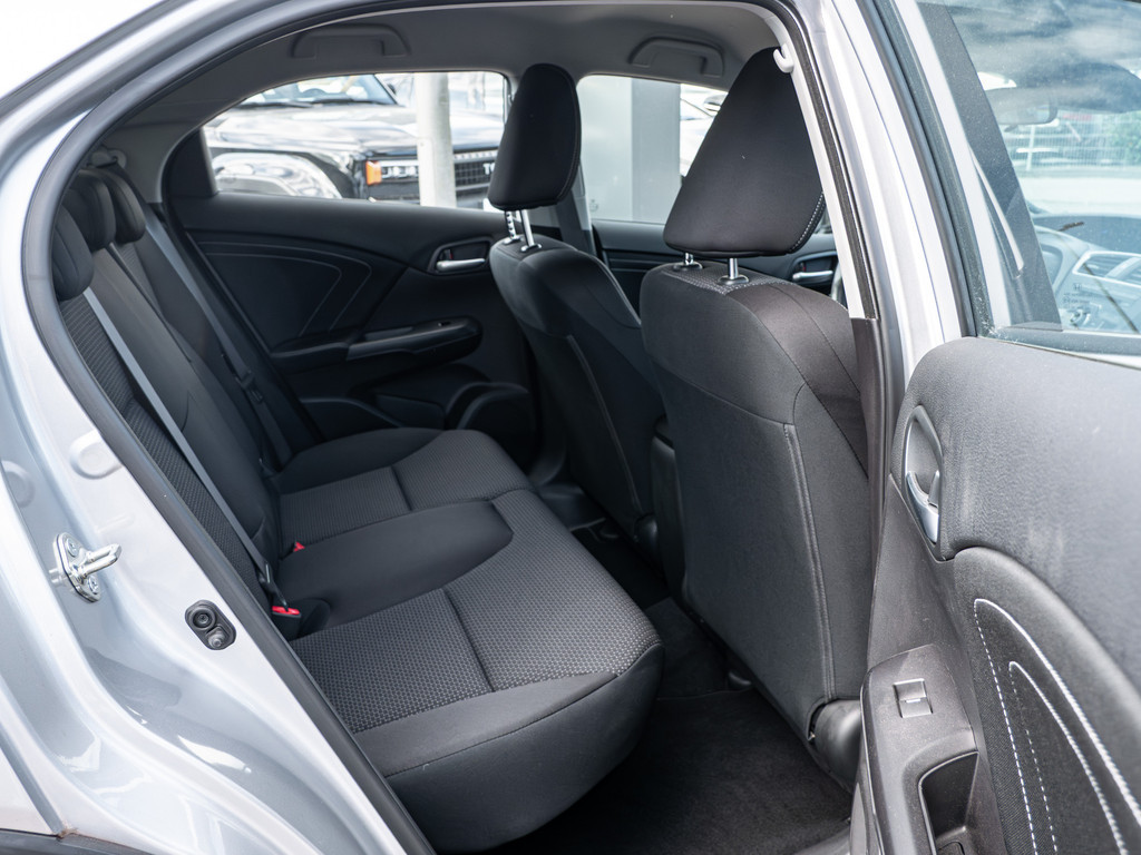 Fahrzeugansicht HONDA Civic 1.4 Comfort - Bild 3