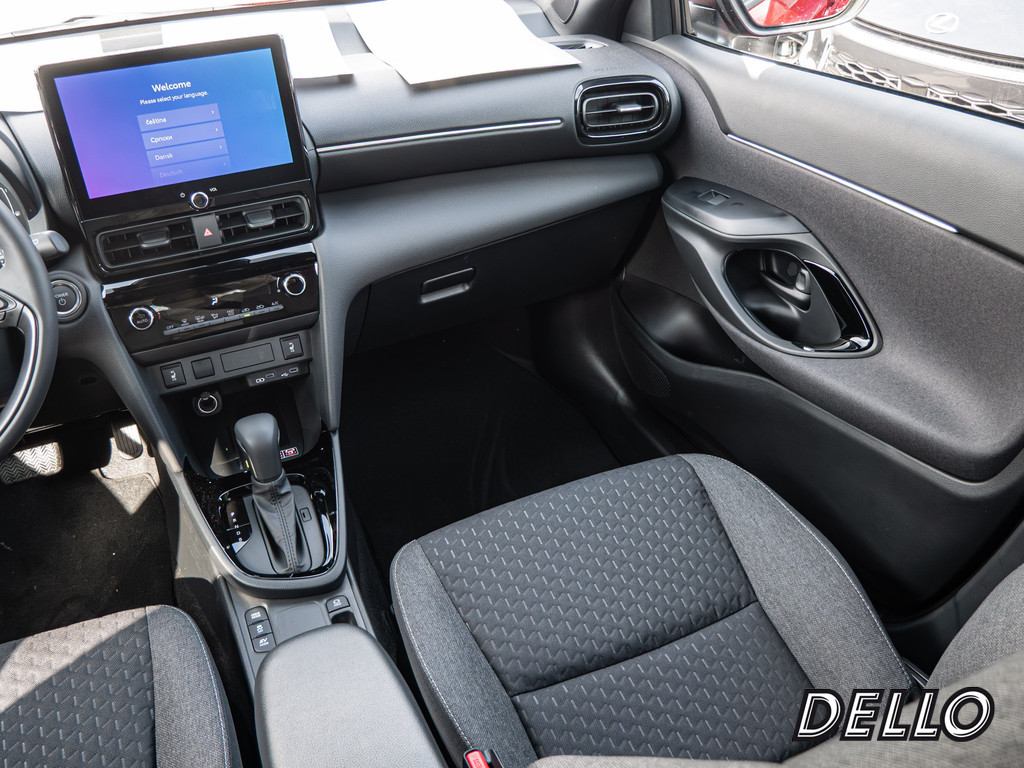 Fahrzeugansicht TOYOTA Yaris Cross Hybrid Teamplayer - Bild 11