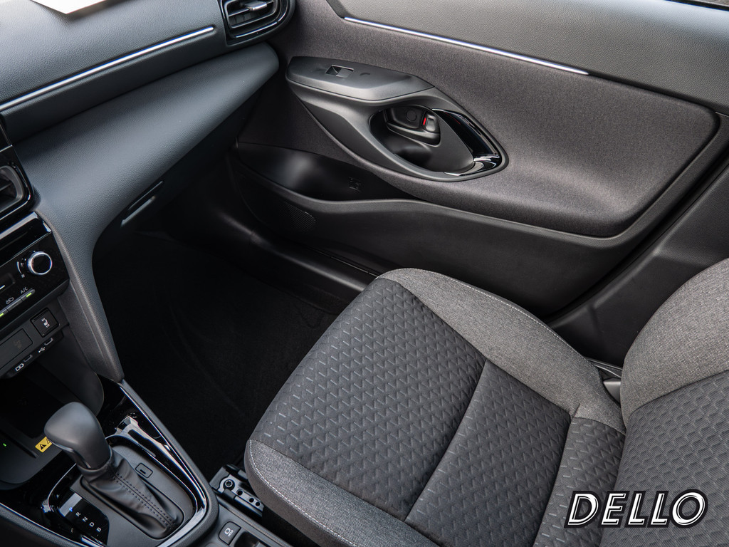 Fahrzeugansicht TOYOTA Yaris Cross Hybrid Teamplayer - Bild 25