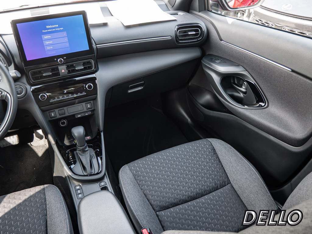 Fahrzeugansicht TOYOTA Yaris Cross Hybrid Teamplayer - Bild 11