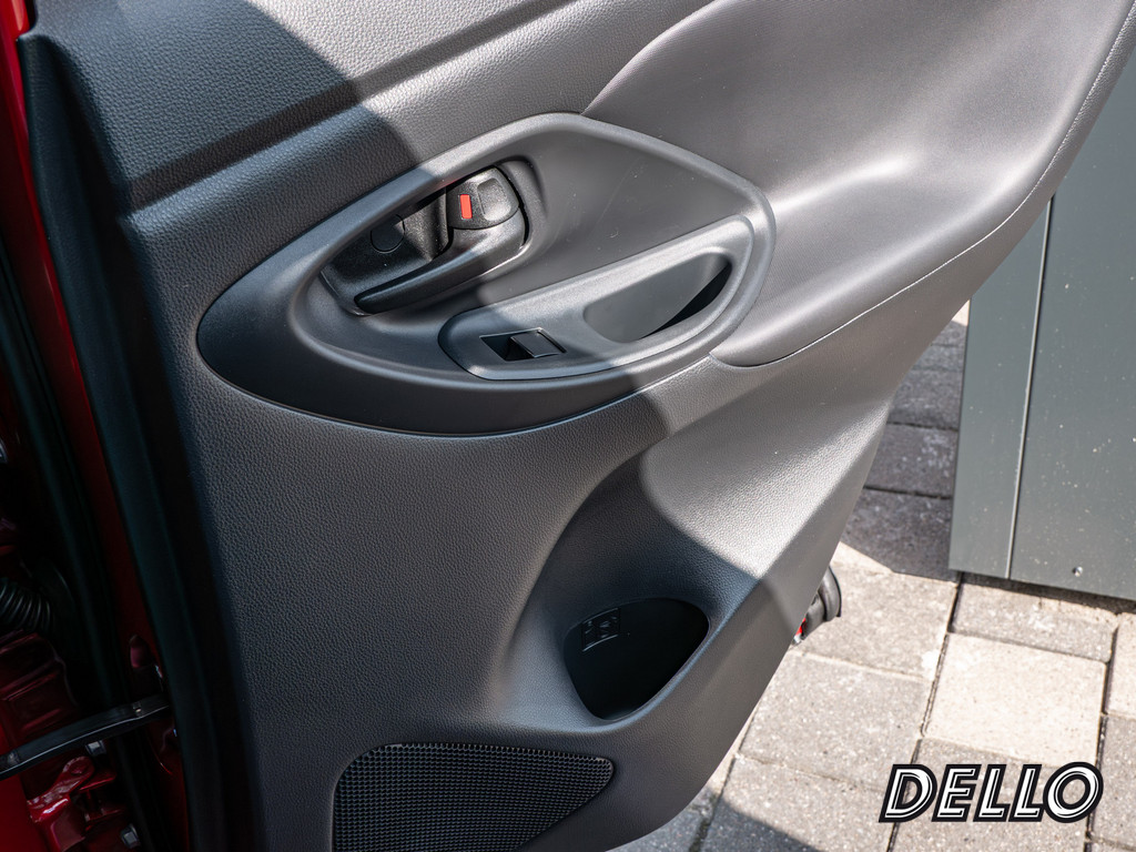 Fahrzeugansicht TOYOTA Yaris Cross Hybrid Teamplayer - Bild 13