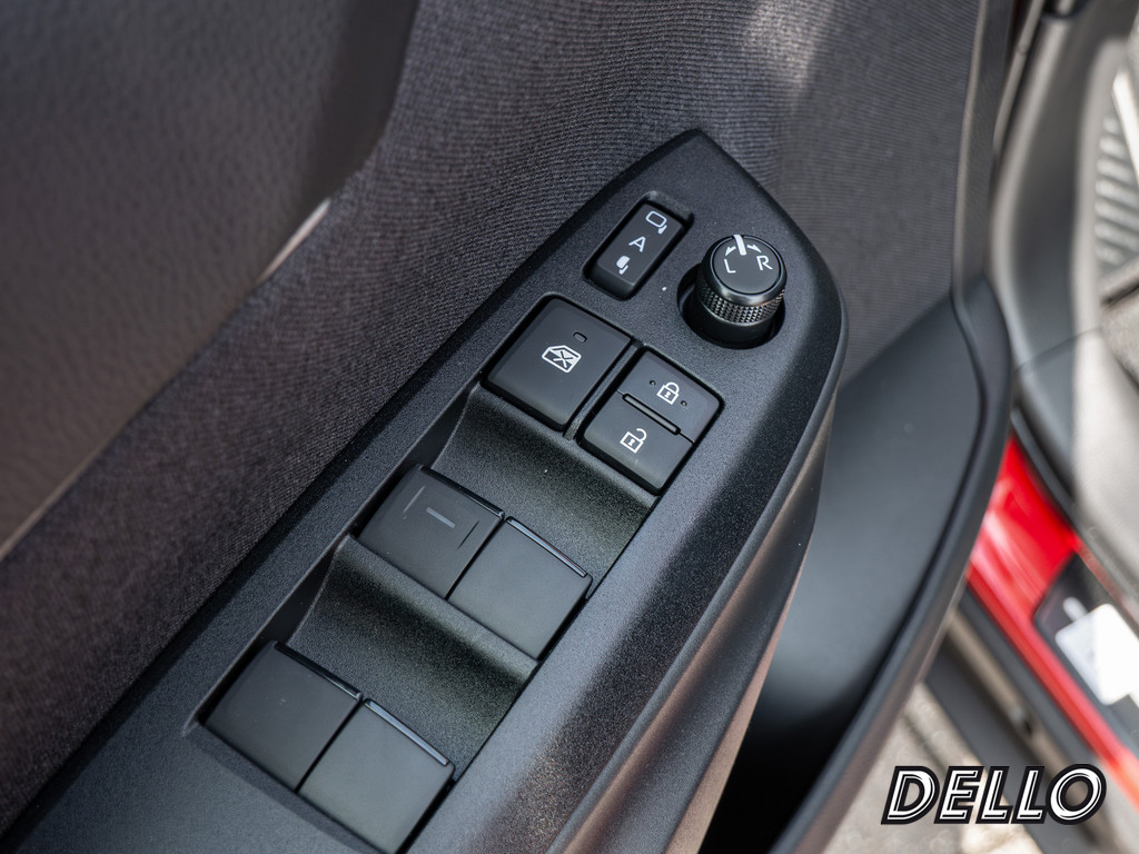 Fahrzeugansicht TOYOTA Yaris Cross Hybrid Teamplayer - Bild 40