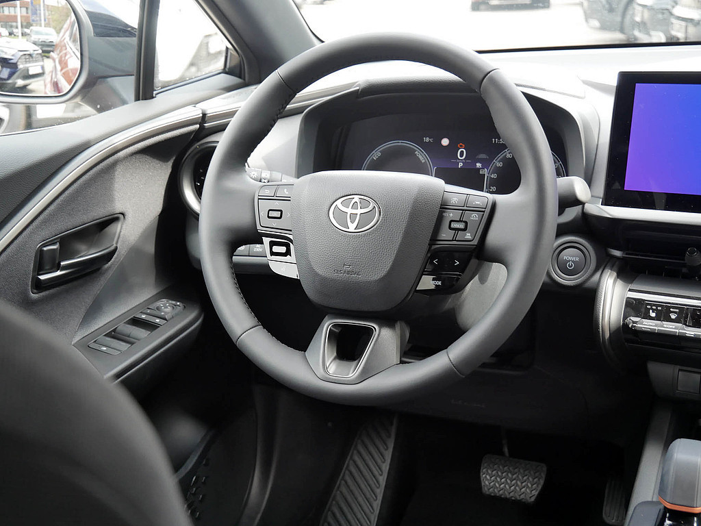 Fahrzeugansicht TOYOTA C-HR 2.0 Plug-In Hybrid FWD Teamplayer - Bild 4