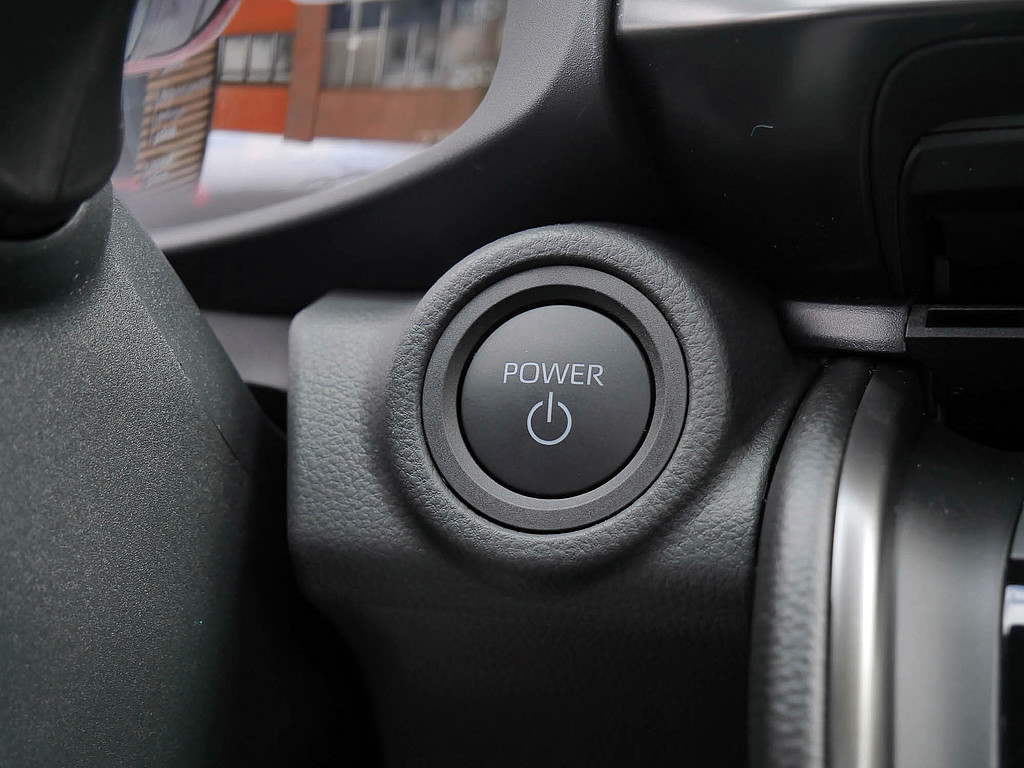 Fahrzeugansicht TOYOTA C-HR 2.0 Plug-In Hybrid FWD Teamplayer - Bild 37