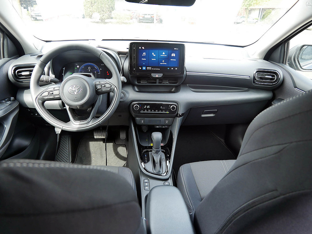 Fahrzeugansicht TOYOTA Yaris Hybrid 1.5 VVT-iE Teamplayer - Bild 2