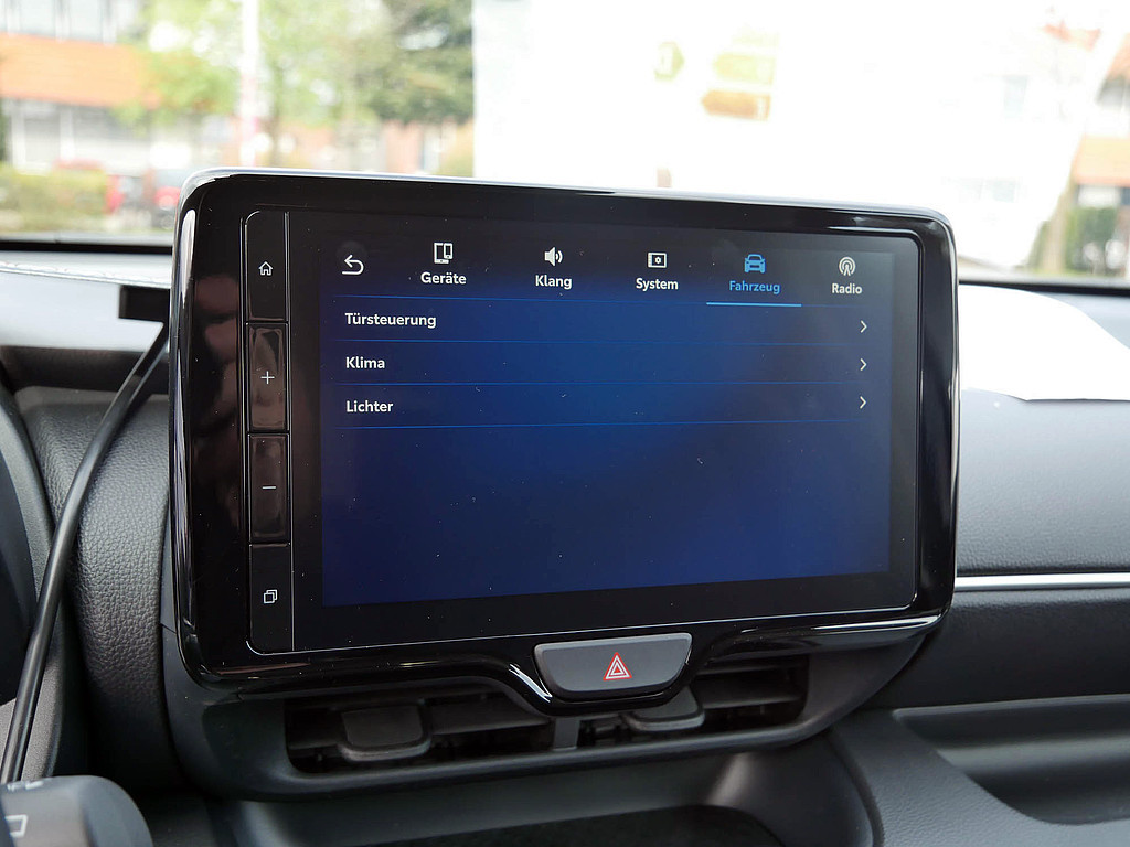 Fahrzeugansicht TOYOTA Yaris Hybrid 1.5 VVT-iE Teamplayer - Bild 17