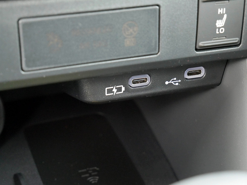 Fahrzeugansicht TOYOTA Yaris Hybrid 1.5 VVT-iE Teamplayer - Bild 21