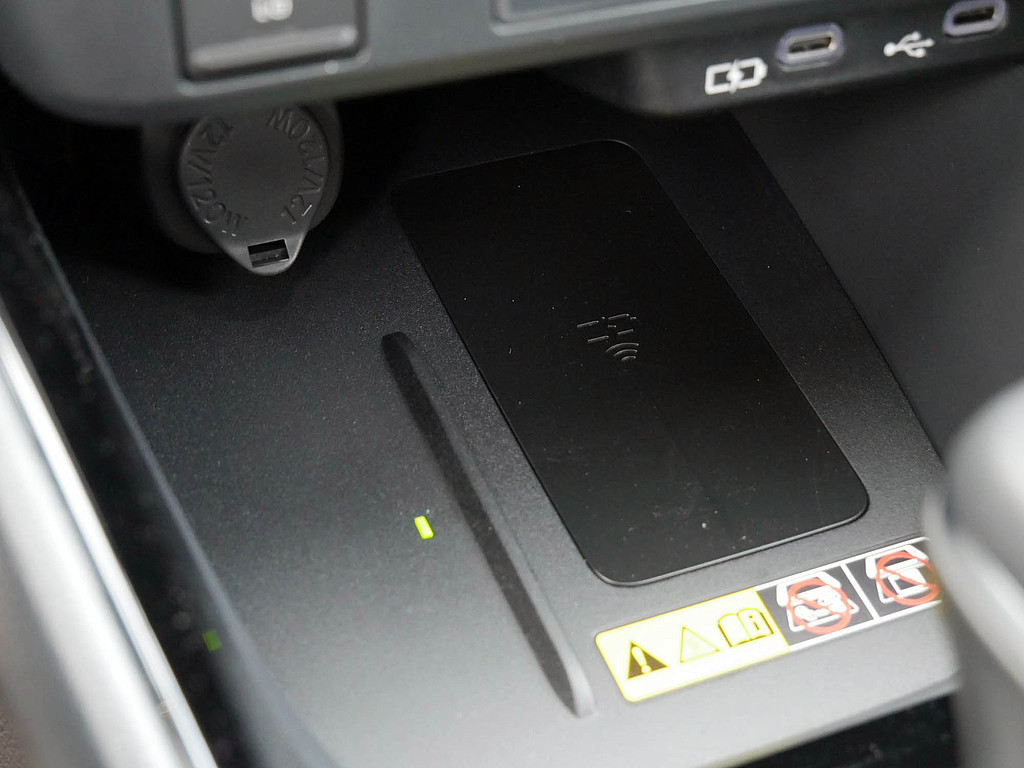 Fahrzeugansicht TOYOTA Yaris Hybrid 1.5 VVT-iE Teamplayer - Bild 22