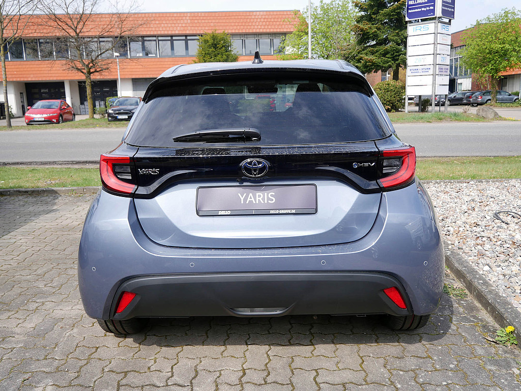 Fahrzeugansicht TOYOTA Yaris Hybrid 1.5 VVT-iE Teamplayer - Bild 41