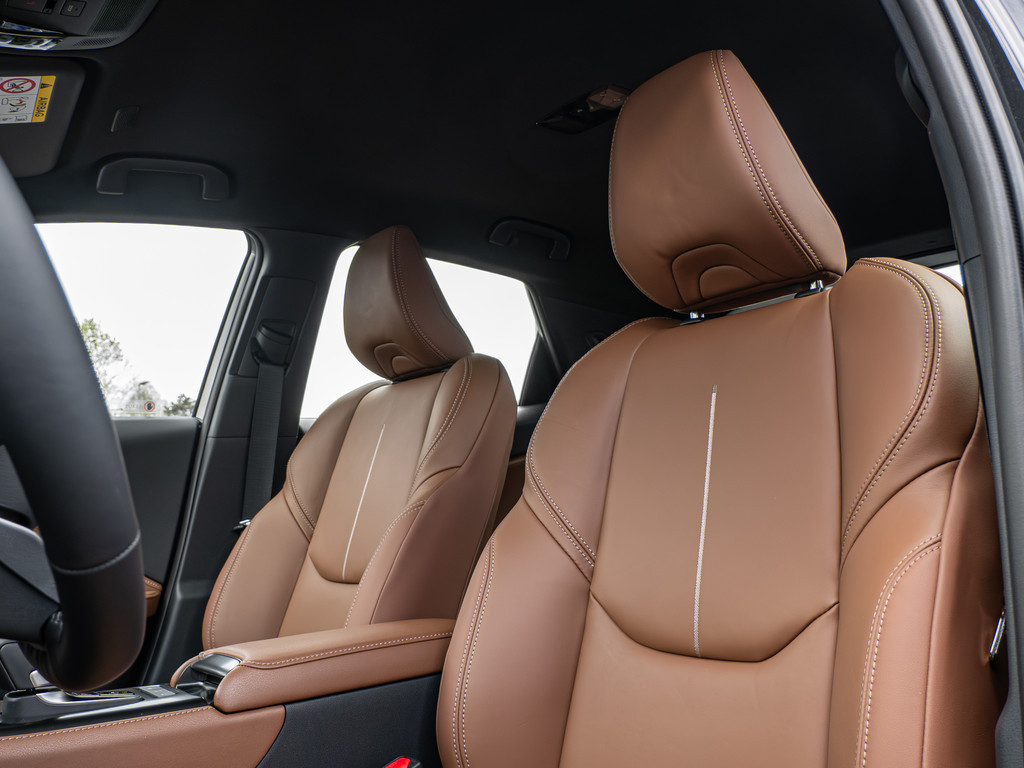 Fahrzeugansicht LEXUS LBX Relax - Bild 35