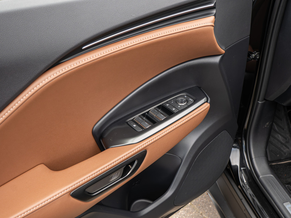 Fahrzeugansicht LEXUS LBX Relax - Bild 36