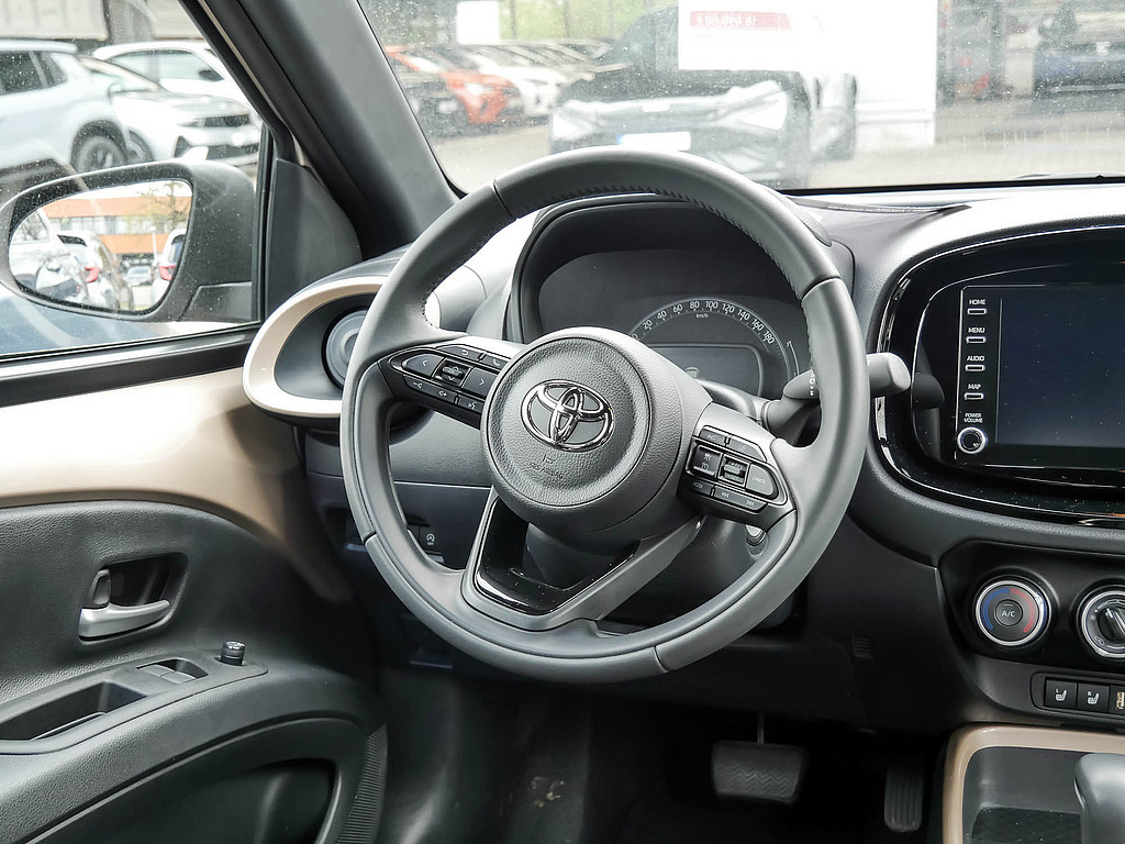 Fahrzeugansicht TOYOTA Aygo X 1.0 Pulse - Bild 4