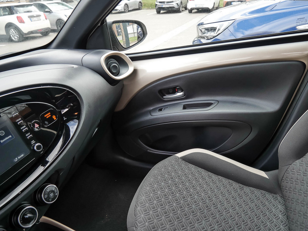 Fahrzeugansicht TOYOTA Aygo X 1.0 Pulse - Bild 17
