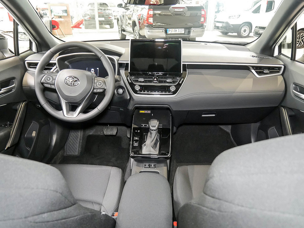 Fahrzeugansicht TOYOTA Corolla Cross 2.0 Hybrid Teamplayer - Bild 2