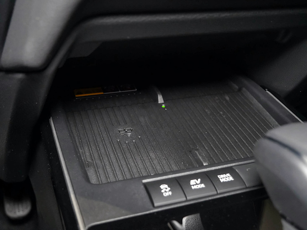 Fahrzeugansicht TOYOTA Corolla Cross 2.0 Hybrid Teamplayer - Bild 20