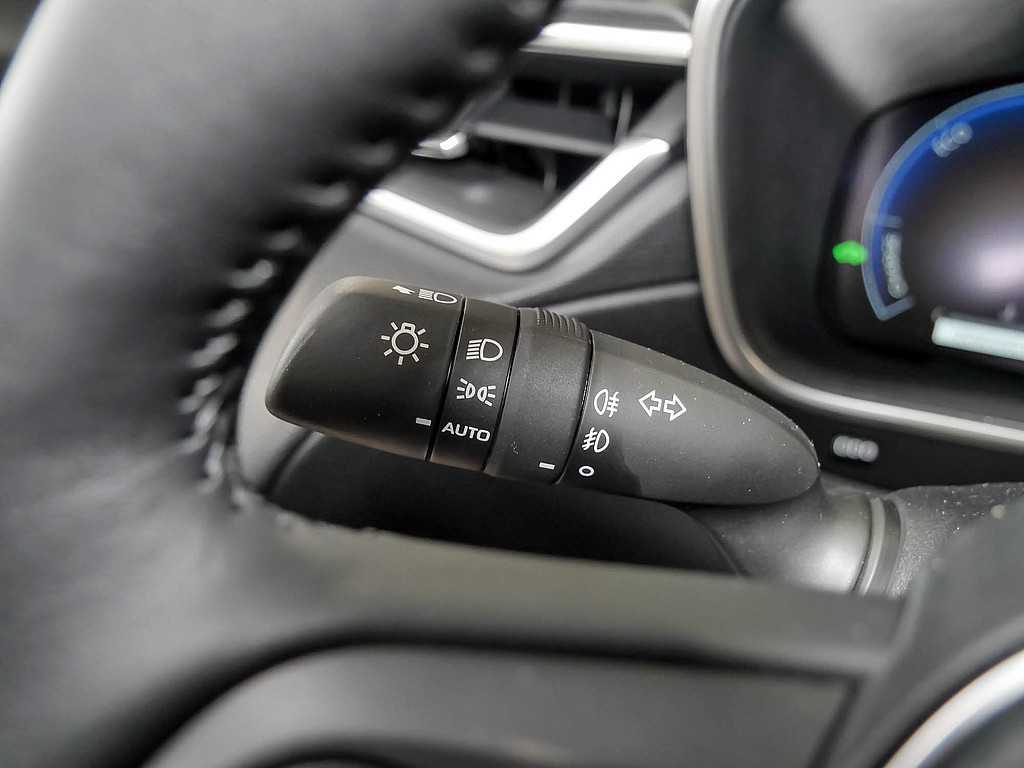 Fahrzeugansicht TOYOTA Corolla Cross 2.0 Hybrid Teamplayer - Bild 25