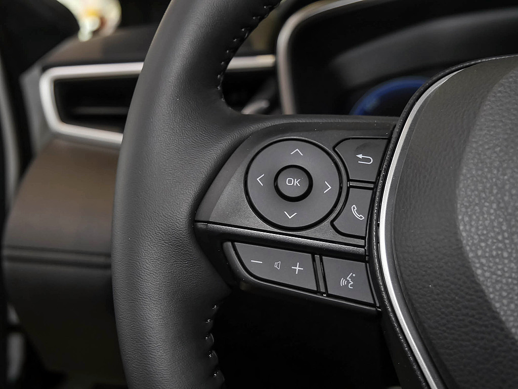 Fahrzeugansicht TOYOTA Corolla Cross 2.0 Hybrid Teamplayer - Bild 28