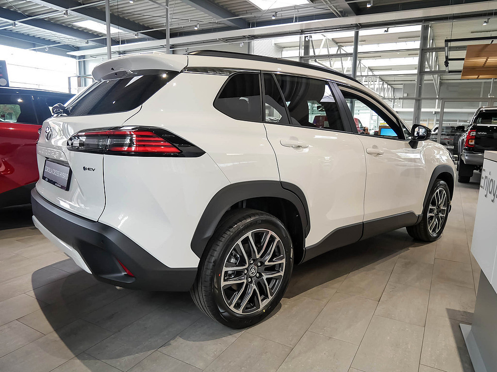 Fahrzeugansicht TOYOTA Corolla Cross 2.0 Hybrid Teamplayer - Bild 34