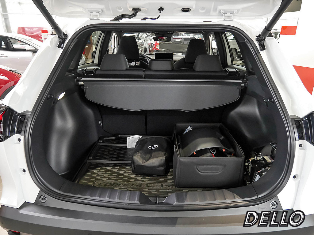 Fahrzeugansicht TOYOTA Corolla Cross 2.0 Hybrid Teamplayer - Bild 7