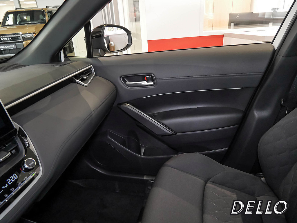 Fahrzeugansicht TOYOTA Corolla Cross 2.0 Hybrid Teamplayer - Bild 24
