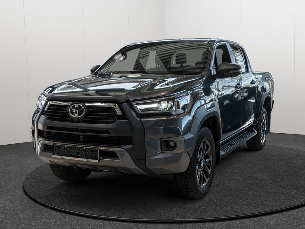 TOYOTA Hilux 2.8 Double Cab Invincible 4x4