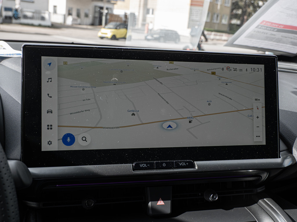 Fahrzeugansicht TOYOTA C-HR 2,0 l Plugin 4x2 GR Sport - Bild 14