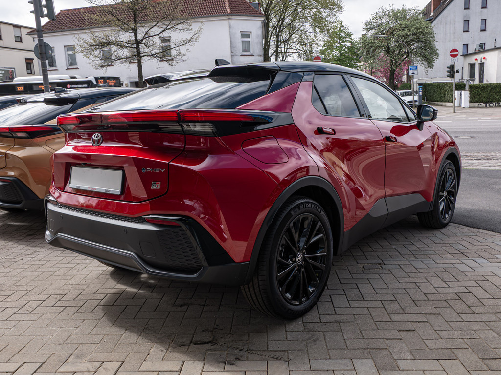 Fahrzeugansicht TOYOTA C-HR 2,0 l Plugin 4x2 GR Sport - Bild 34