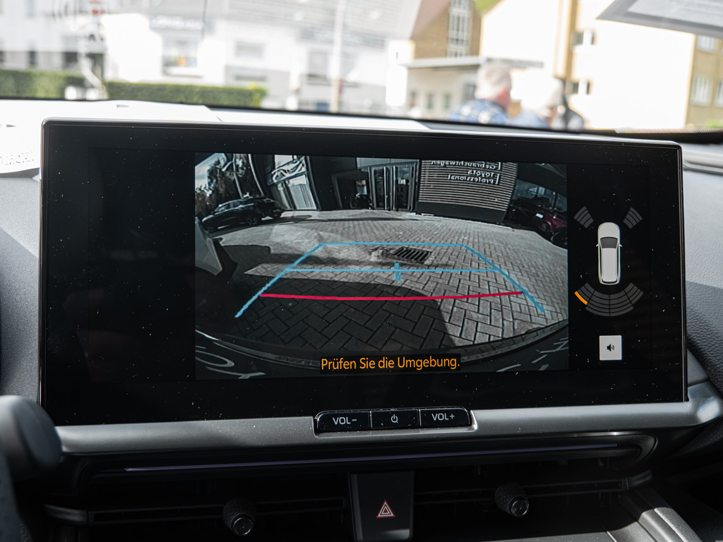 Fahrzeugansicht TOYOTA C-HR 2,0 l Plugin 4x2 GR Sport - Bild 10