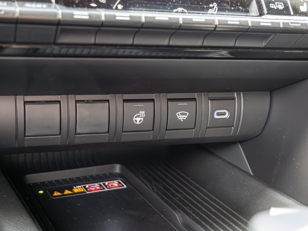 Fahrzeugansicht TOYOTA C-HR 2,0 l Plugin 4x2 GR Sport - Bild 14