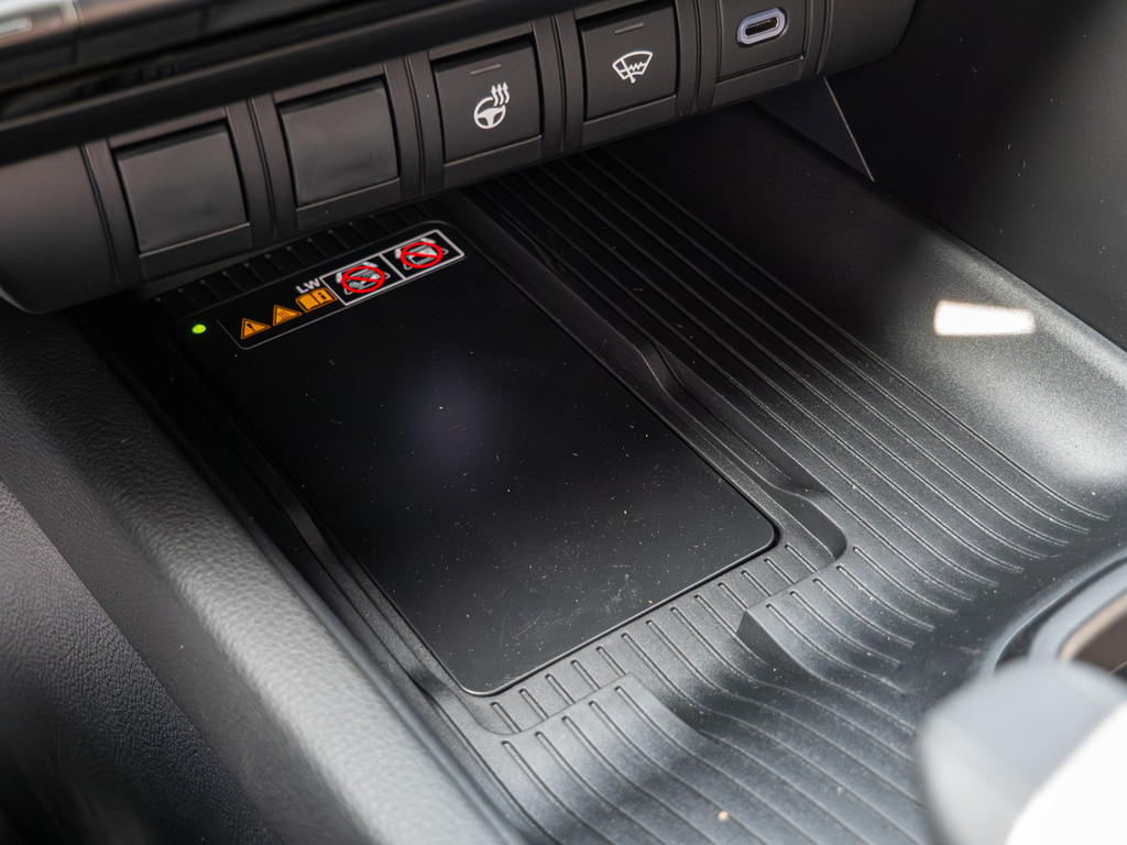 Fahrzeugansicht TOYOTA C-HR 2,0 l Plugin 4x2 GR Sport - Bild 15