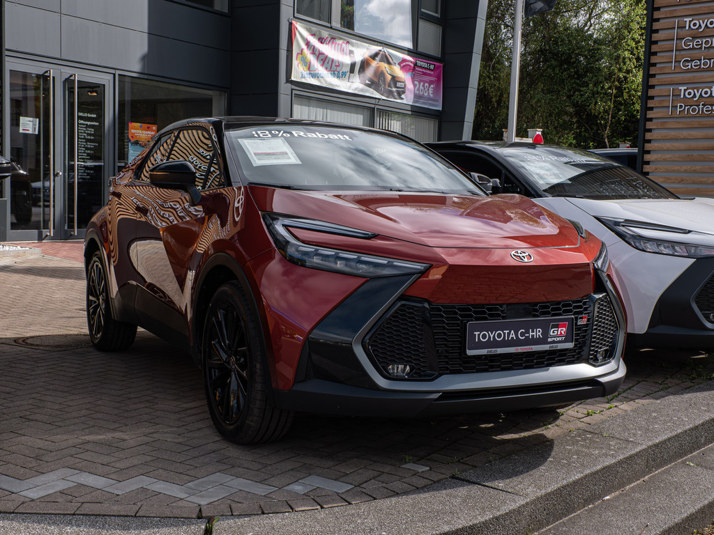 Fahrzeugansicht TOYOTA C-HR 2,0 l Plugin 4x2 GR Sport - Bild 23