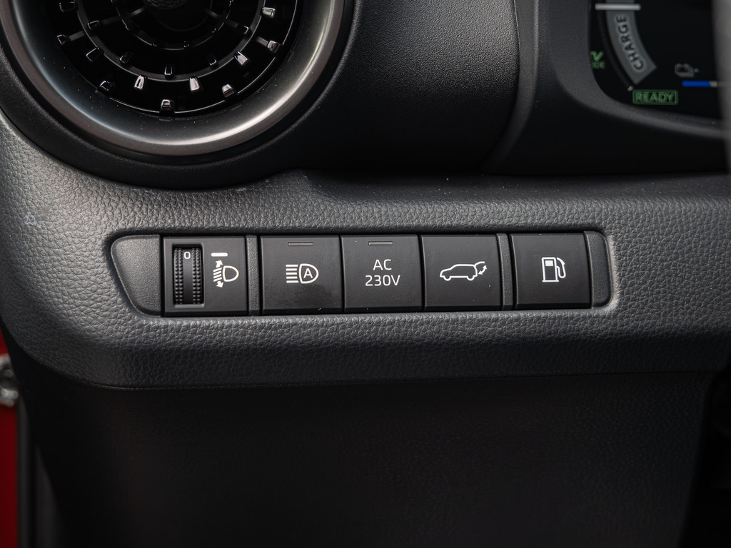 Fahrzeugansicht TOYOTA C-HR 2,0 l Plugin 4x2 GR Sport - Bild 27