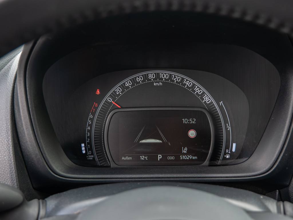 Fahrzeugansicht TOYOTA Aygo X 1.0 - Bild 19