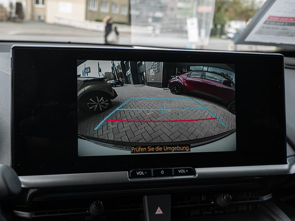 Fahrzeugansicht TOYOTA C-HR 2.0l PlugIn Hybrid Teamplayer - Bild 10