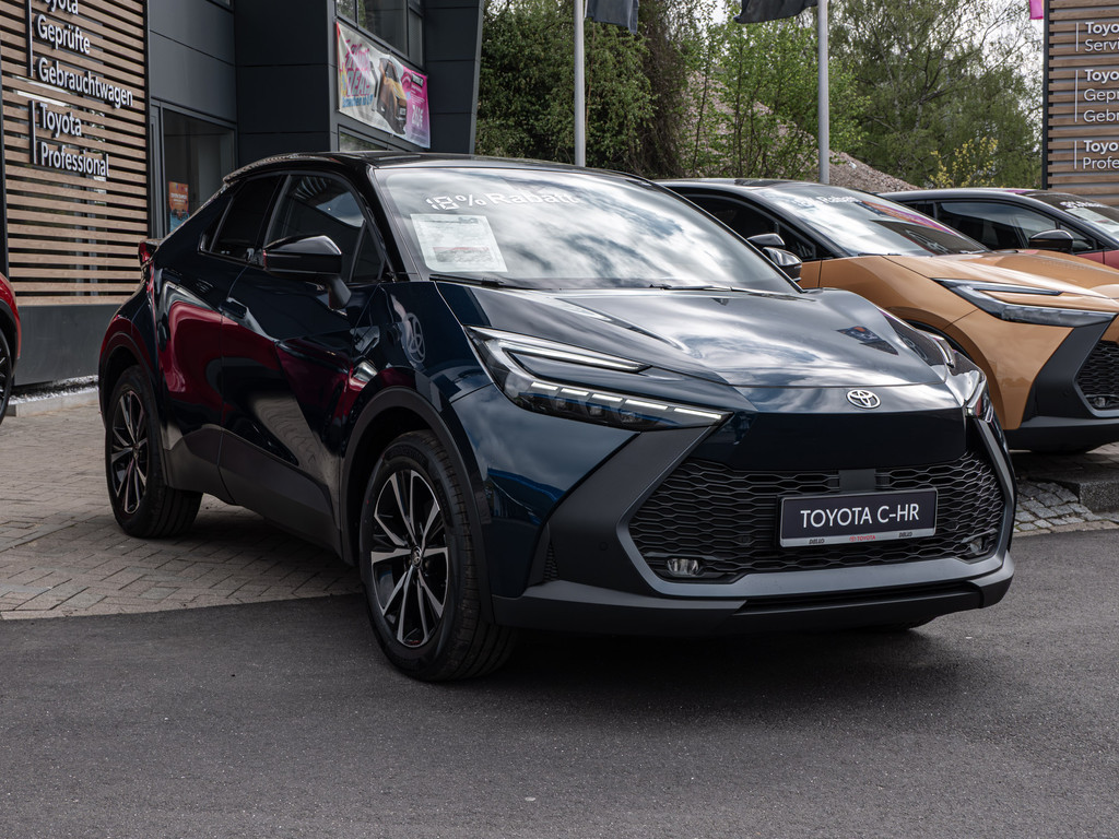 Fahrzeugansicht TOYOTA C-HR 2.0l PlugIn Hybrid Teamplayer - Bild 23