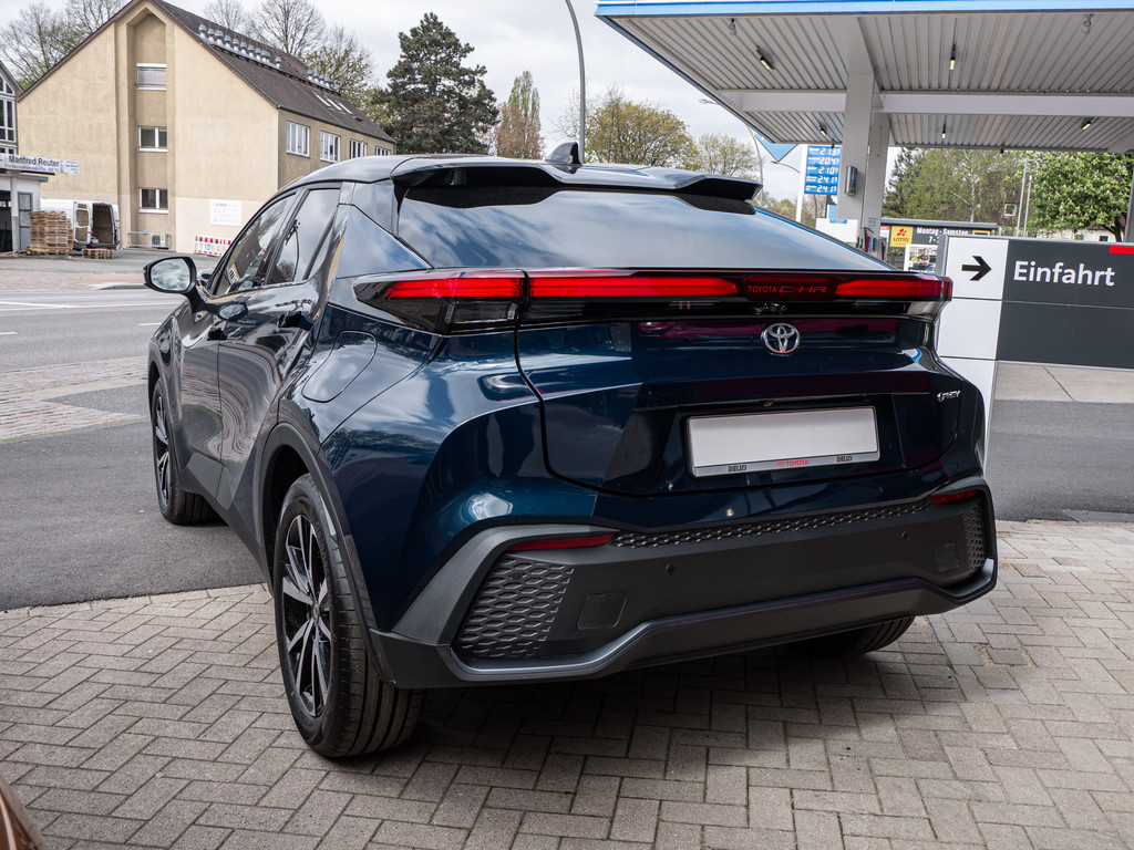 Fahrzeugansicht TOYOTA C-HR 2.0l PlugIn Hybrid Teamplayer - Bild 35