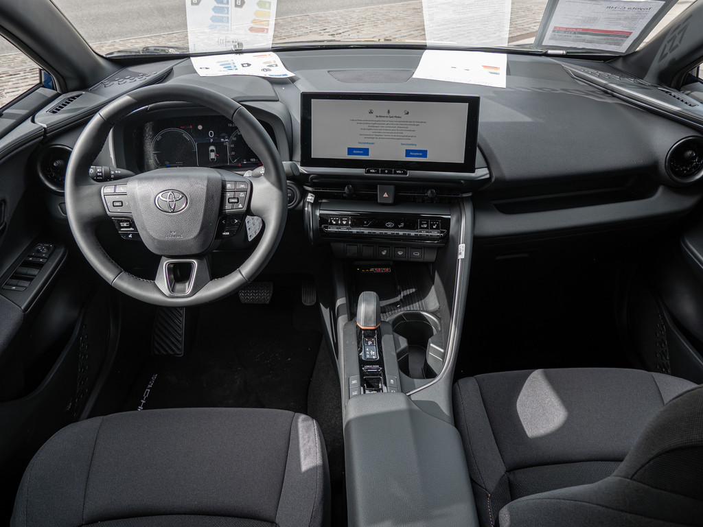 Fahrzeugansicht TOYOTA C-HR 2.0l PlugIn Hybrid Teamplayer - Bild 38