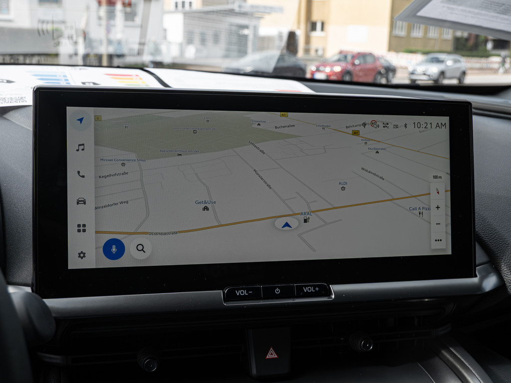 Fahrzeugansicht TOYOTA C-HR Hybrid Teamplayer - Bild 11