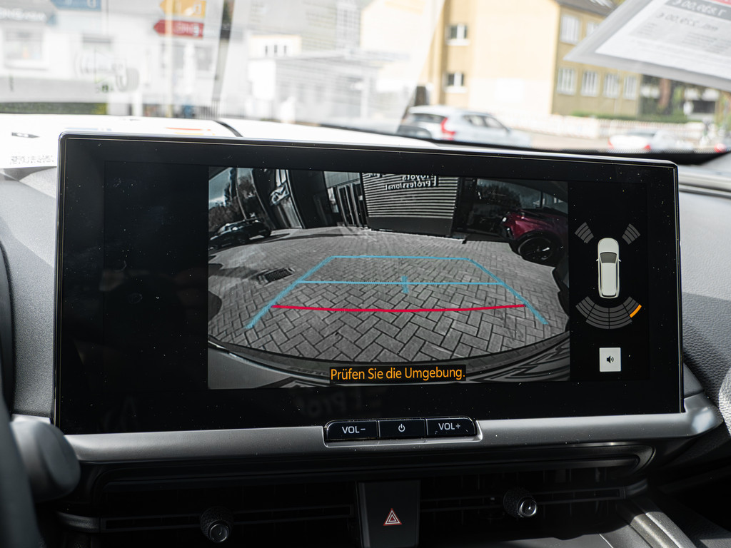 Fahrzeugansicht TOYOTA C-HR Hybrid Teamplayer - Bild 15