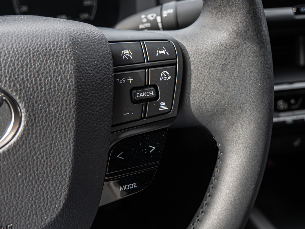 Fahrzeugansicht TOYOTA C-HR Hybrid Teamplayer - Bild 28