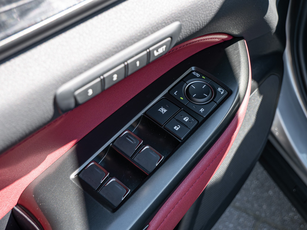 Fahrzeugansicht LEXUS NX 450h + Business - Bild 37